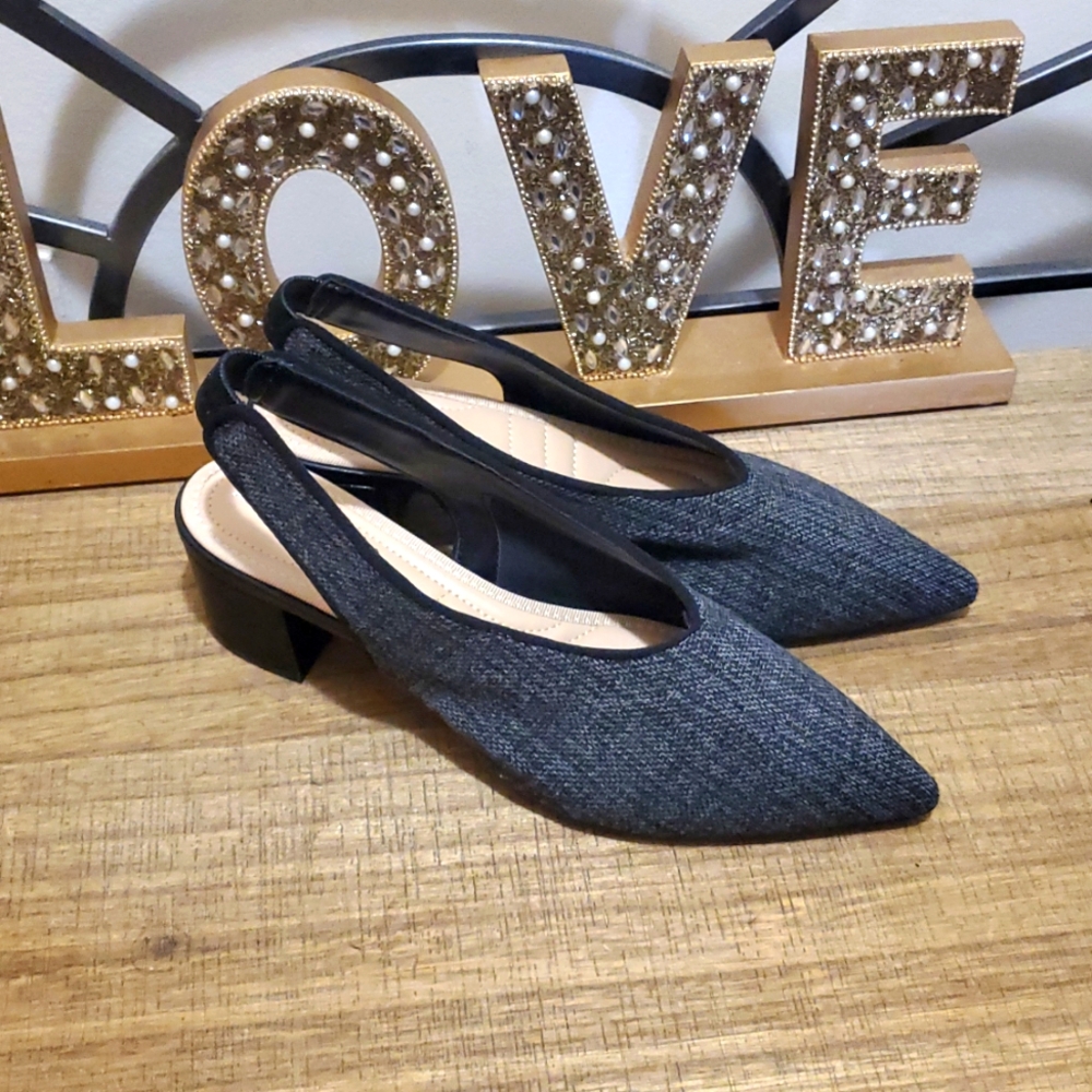 Adrienne Vittadini Gray Black Pointed Toe Gotham Pump Sz 8M - Picture 2 of 10